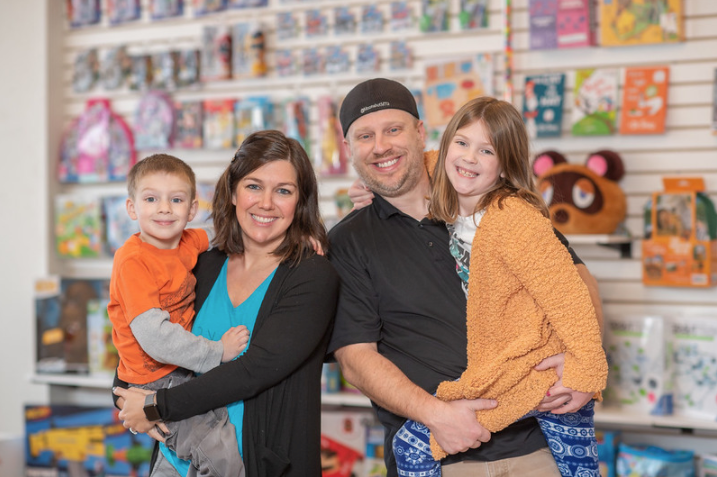 Jayson & Amanda Manship with Ruby and Simon