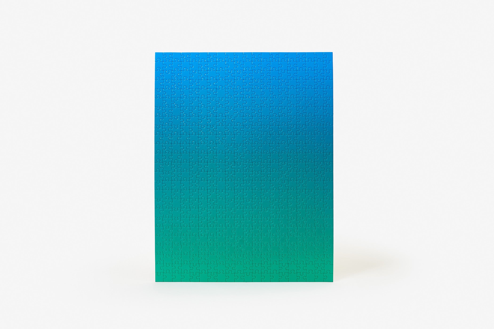Gradient Puzzle - Blue/Green (500 pc puzzle)