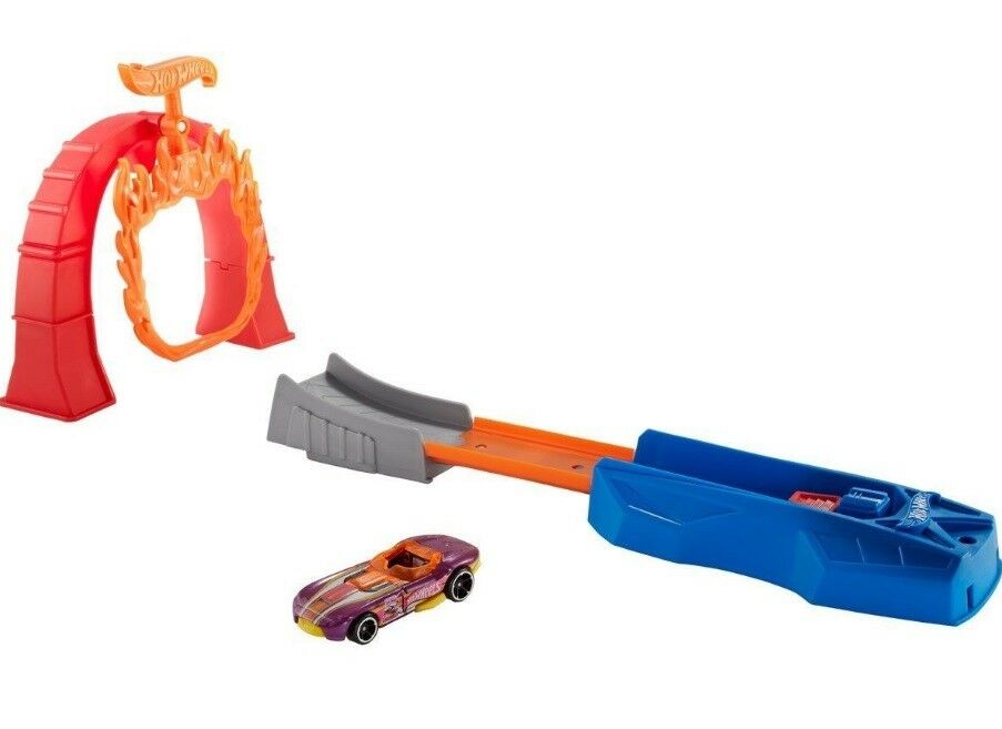 Hot Wheels: Stunt Assortment Playsets