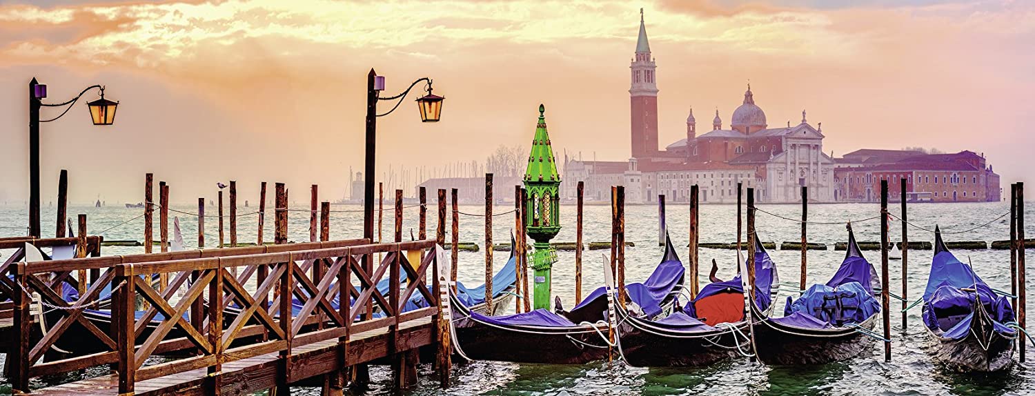 Gondolas in Venice - 1000 pc Panorama Puzzle