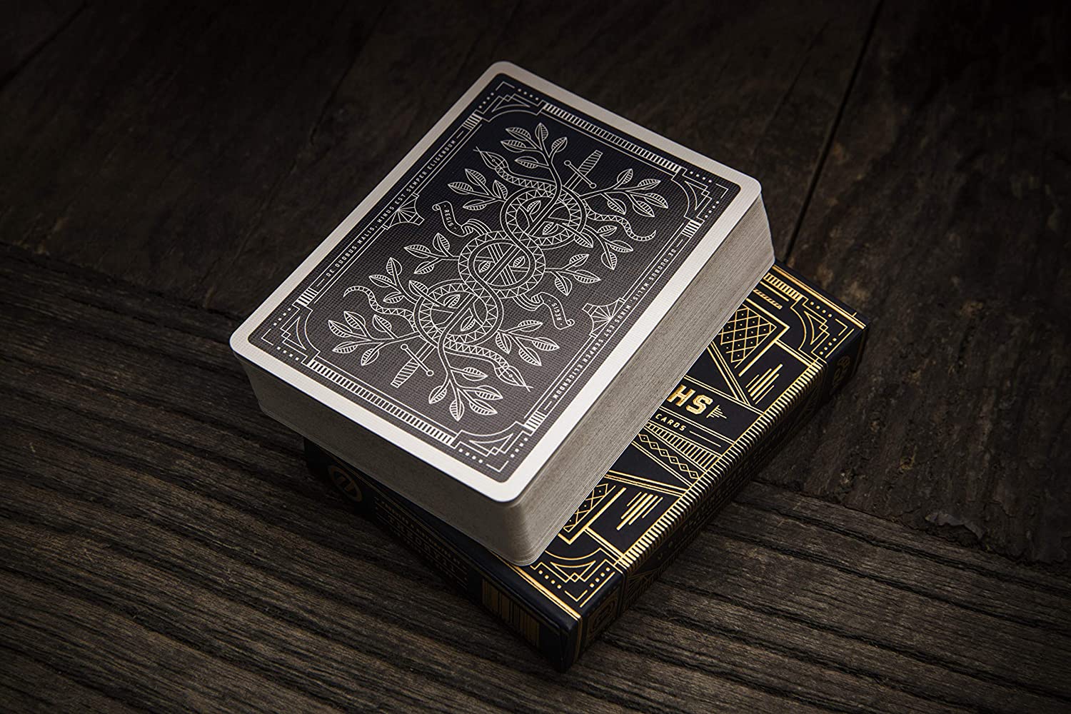 theory11 Playing Cards: Monarchs